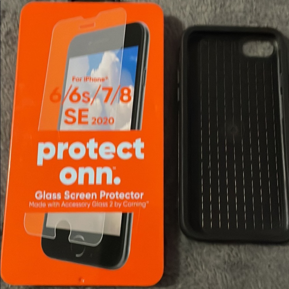 Black Ottercase iPhone8 & glass screen protector